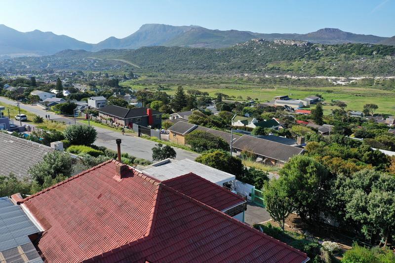 4 Bedroom Property for Sale in Fish Hoek Western Cape